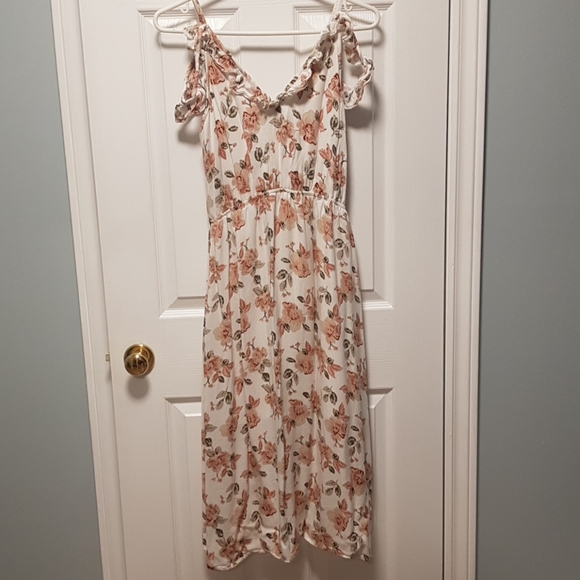 Dress - Picture 3 of 3